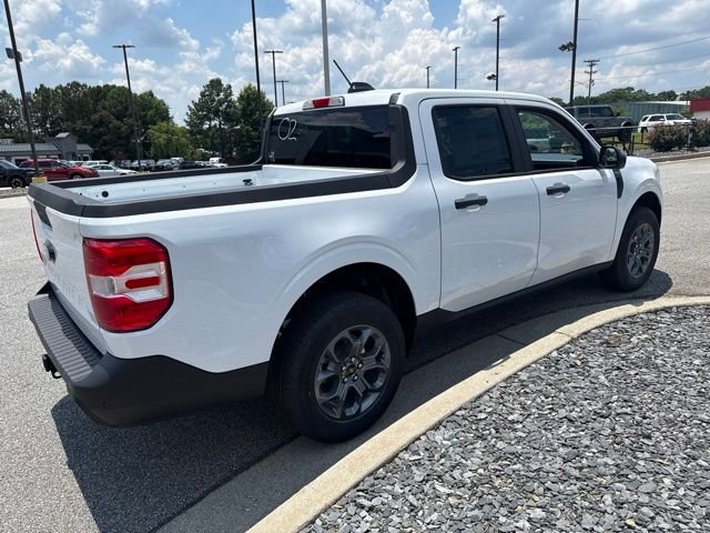 New 2026 Oxford White Ford XLT image 10