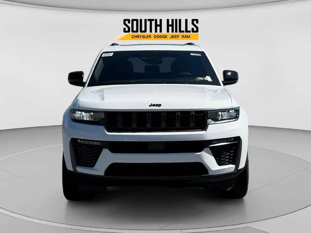 New 2027 Bright White Clear-Coat Paint Jeep Limited Reserve image 8