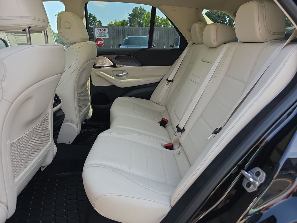 New 2026 Black Mercedes-Benz GLE 450 image 12
