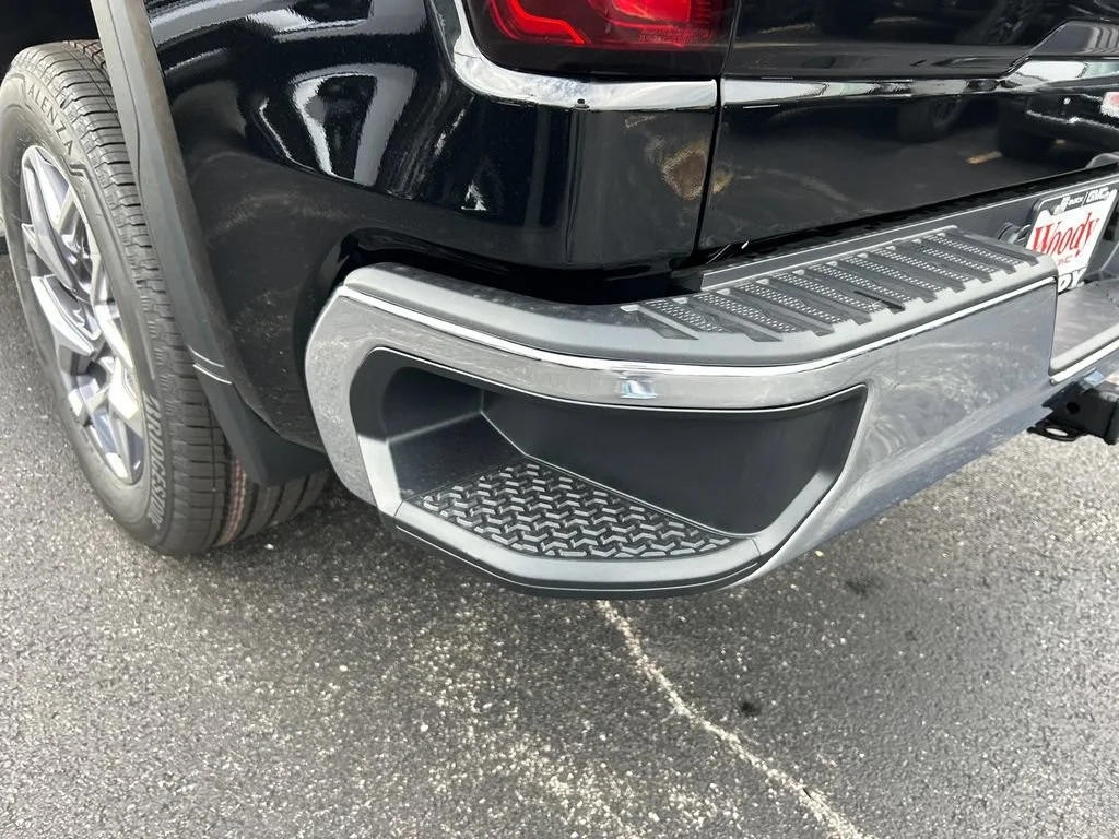 New 2026 Onyx Black GMC SLT image 36