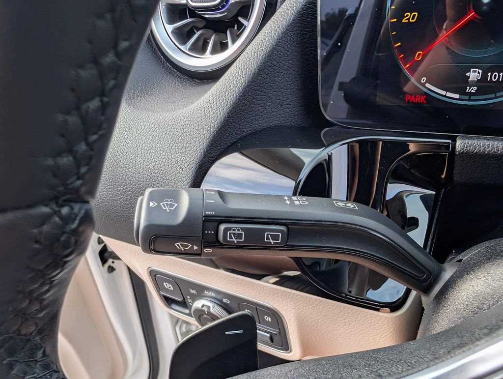 2023 Mercedes-Benz GLA Base - Photo 32