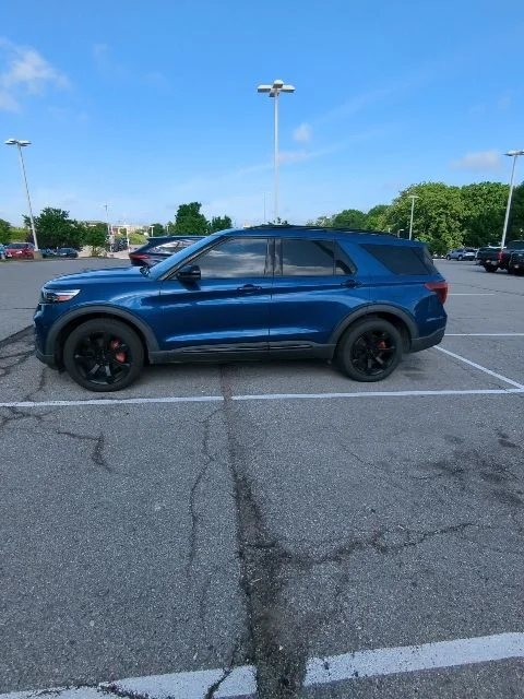 Used 2020 Blue Ford ST image 4