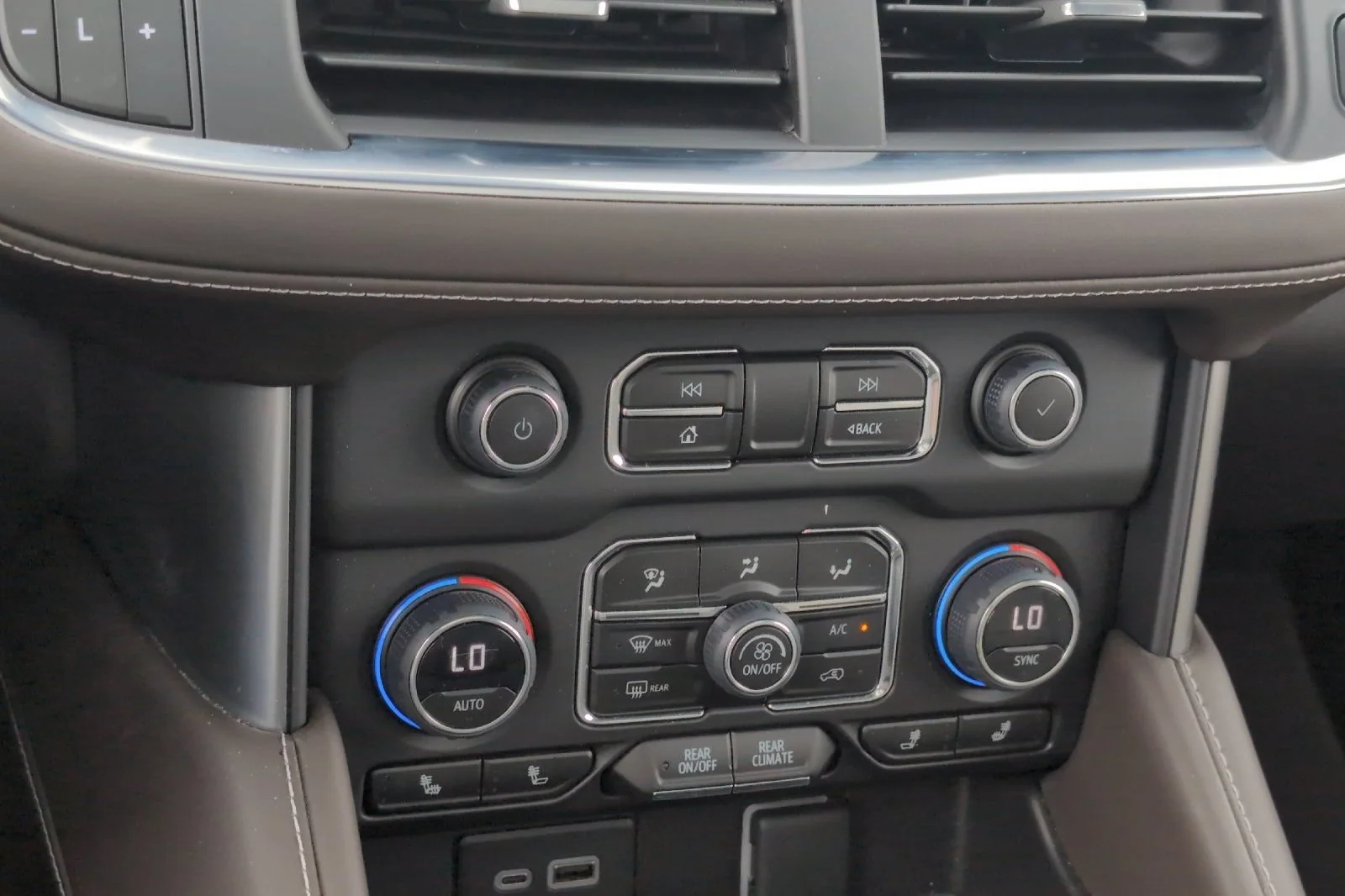 Used 2023 Dark Ash Metallic Chevrolet Z71 image 15