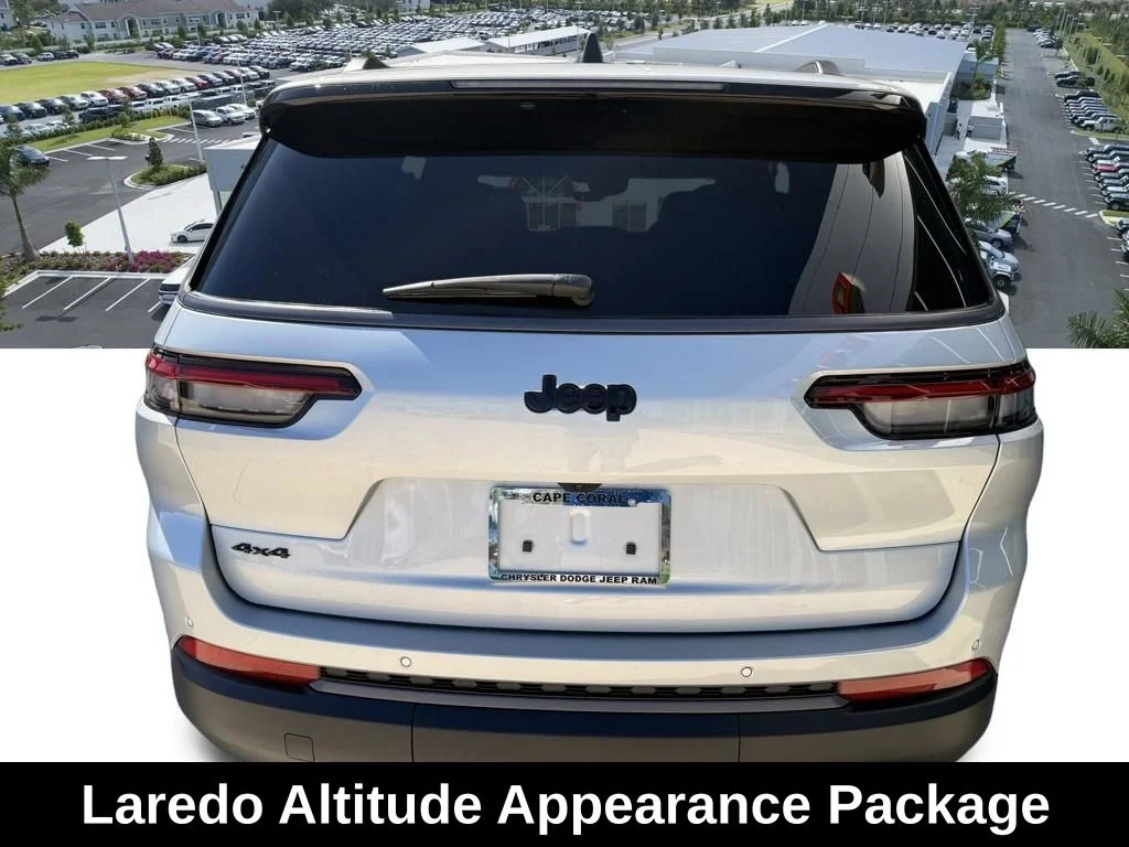 New 2026 Silver Zynith Exterior Paint Jeep Laredo Altitude image 5