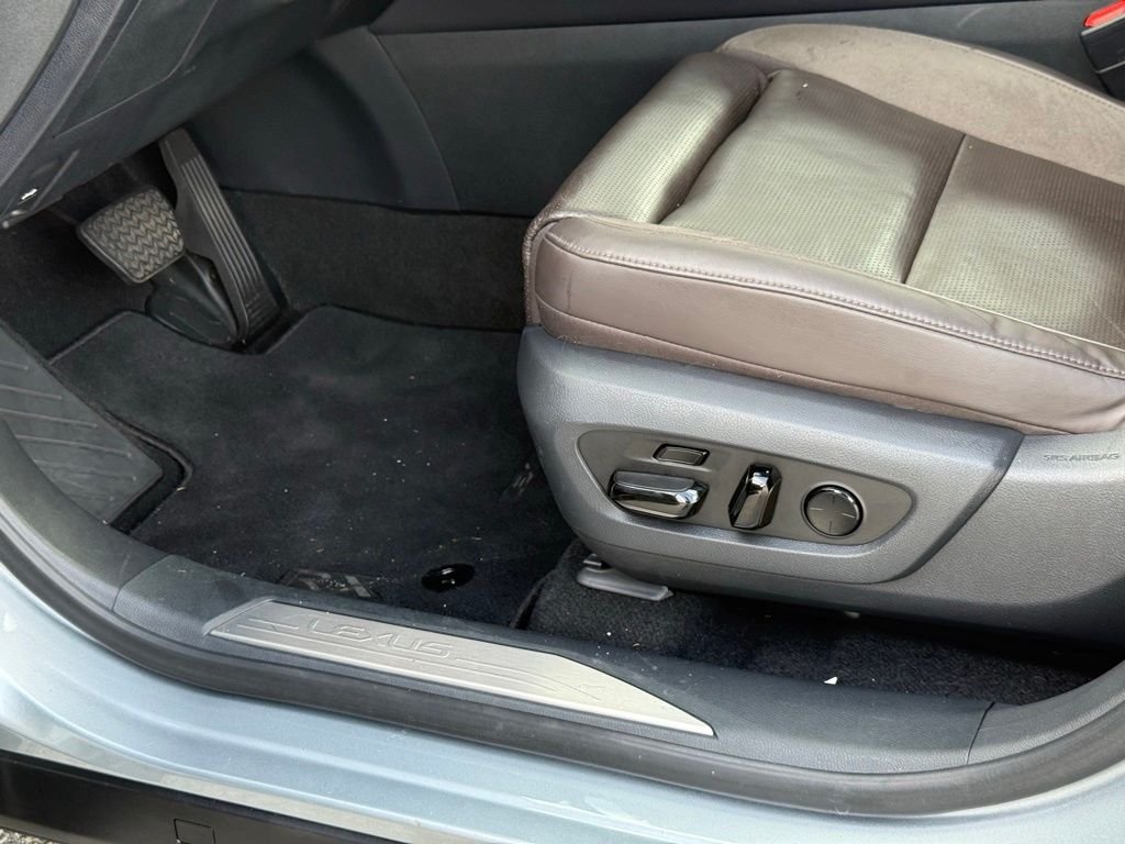 Certified Used 2023 IRIDIUM Lexus 350h Luxury image 25
