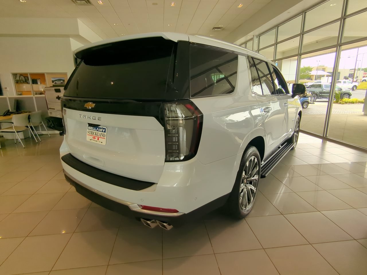 New 2026 Polar White Tricoat Chevrolet High Country image 3