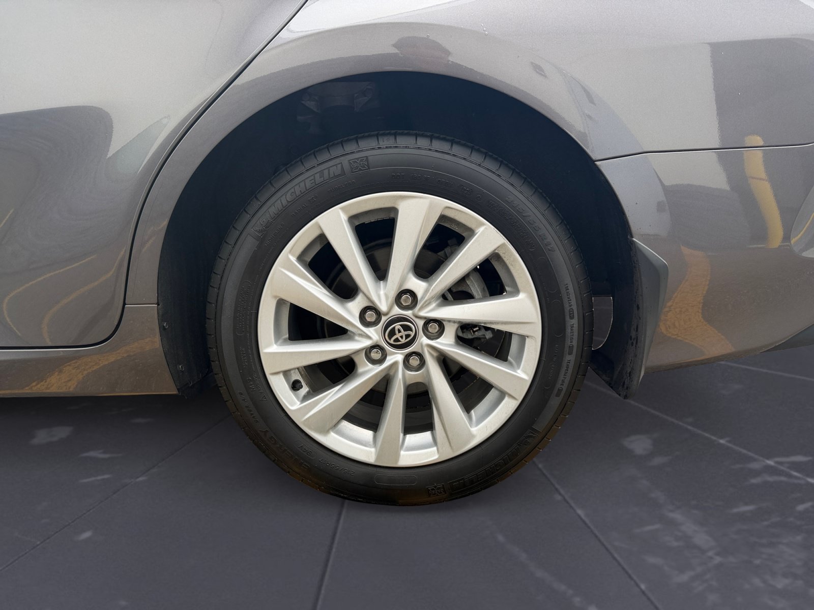 Used 2023 Predawn Gray Mica Toyota LE image 43