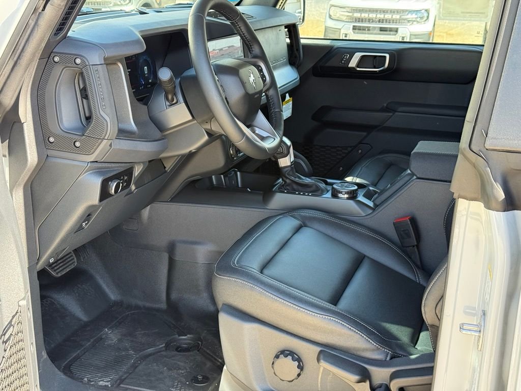 New 2026 Avalanche Gray Ford Badlands® image 5