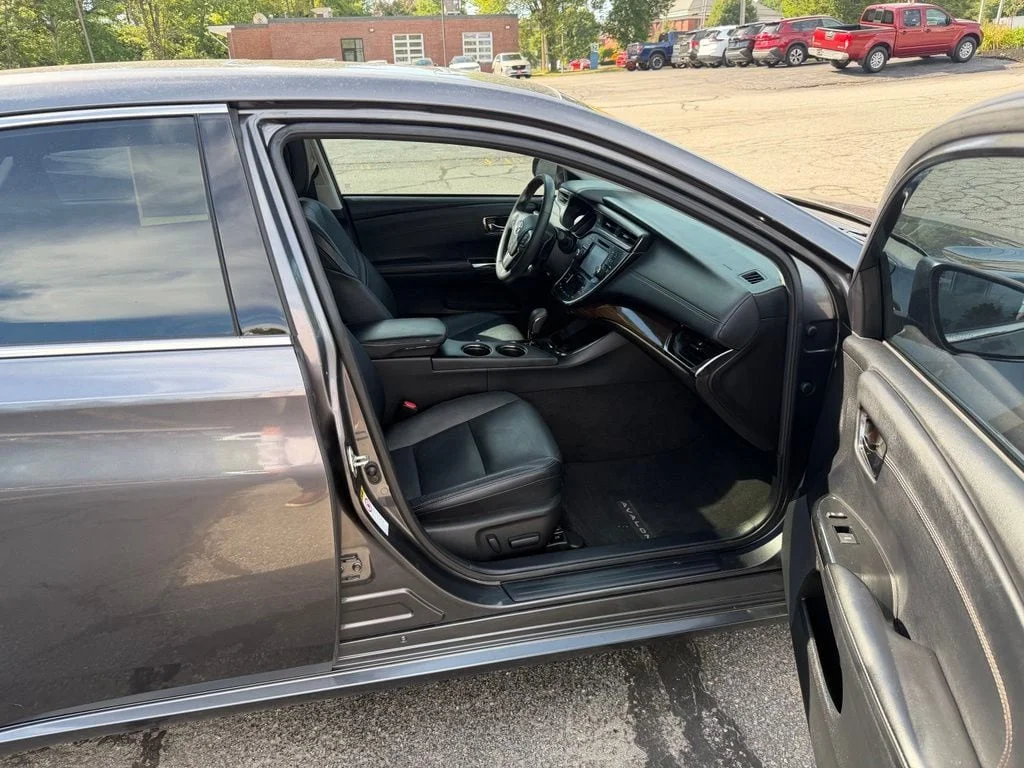 Used 2015 Magnetic Gray Metallic Toyota  image 11