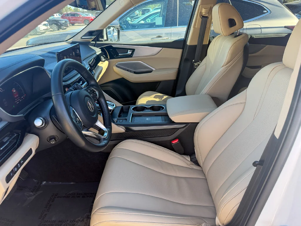 Used 2025 Platinum White Pearl Acura Technology Package image 12