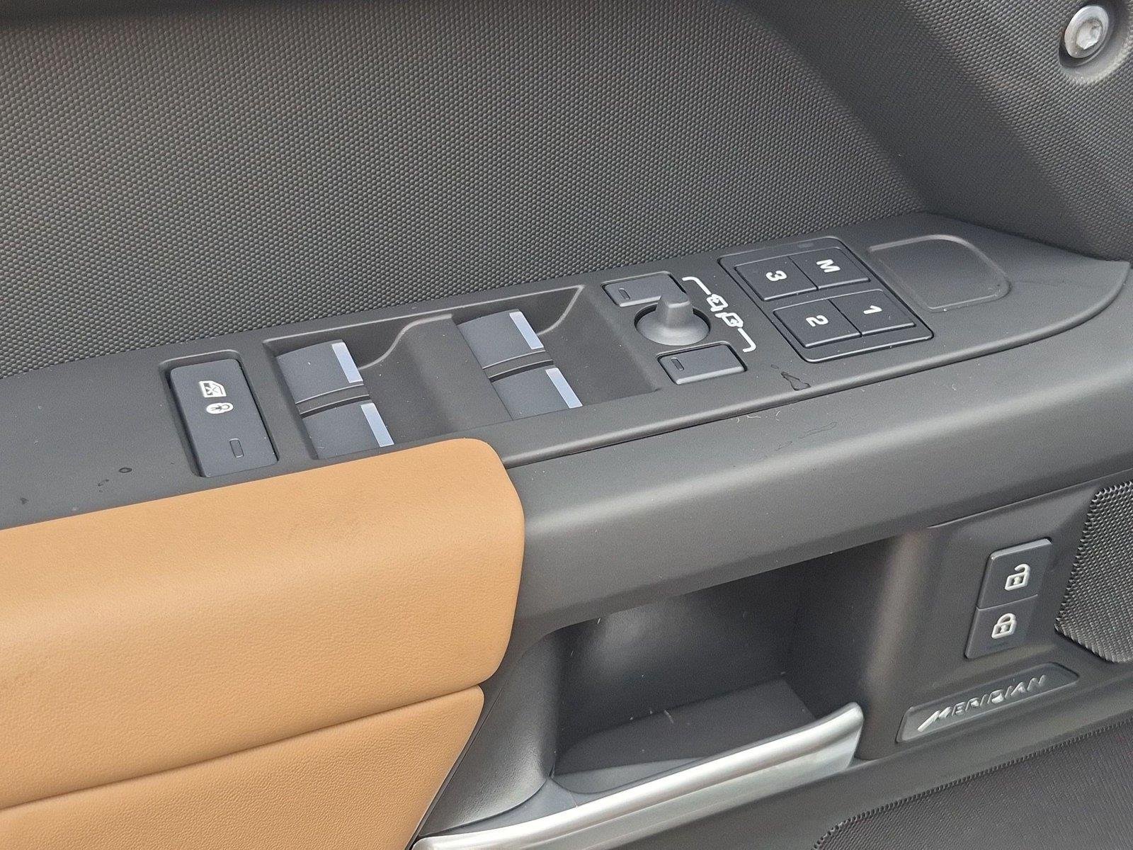 New 2026 Fuji White Land Rover S image 14