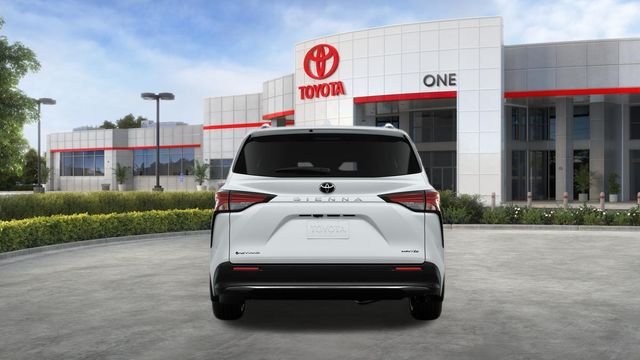 New 2026 Wind Chill Pearl <sup>1</sup> Toyota  Limited image 11