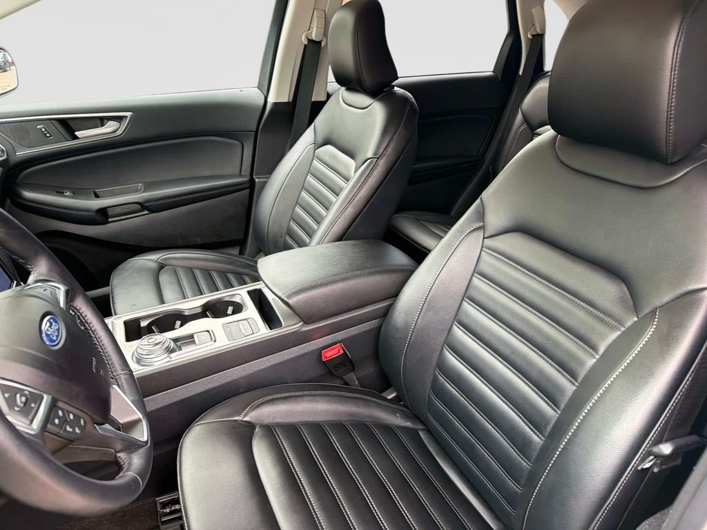 Used 2023 White Ford SEL image 21