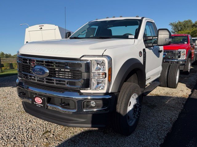 New 2026 White Ford F600 4X4 CHAS/C image 2