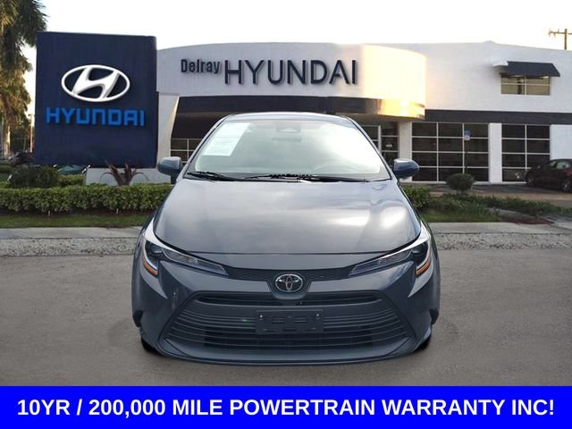 Used 2024  Toyota LE image 2
