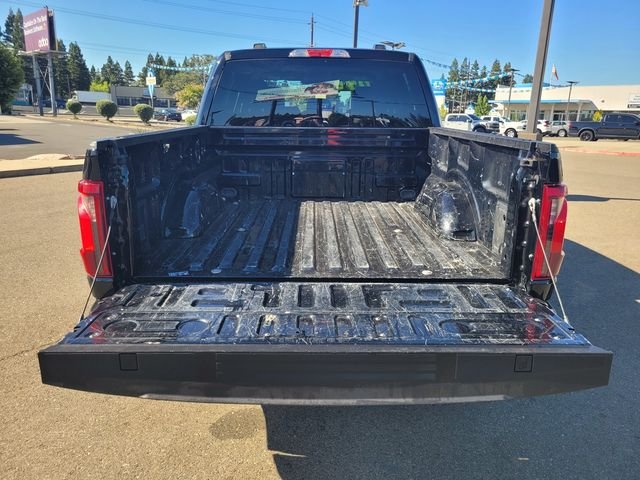 Used 2024 Black Ford XLT image 11