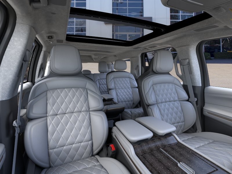 New 2026 Crystal White Metallic Clearcoat Lincoln Black Label L image 60