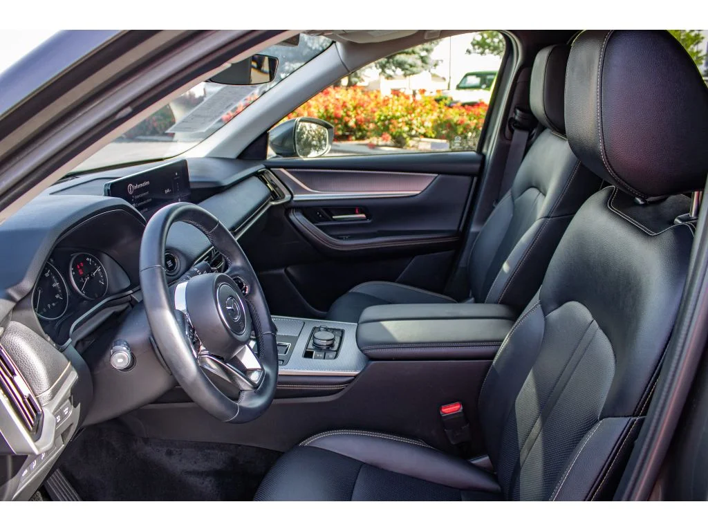 Used 2026 Machine Gray Metallic Mazda Preferred image 33