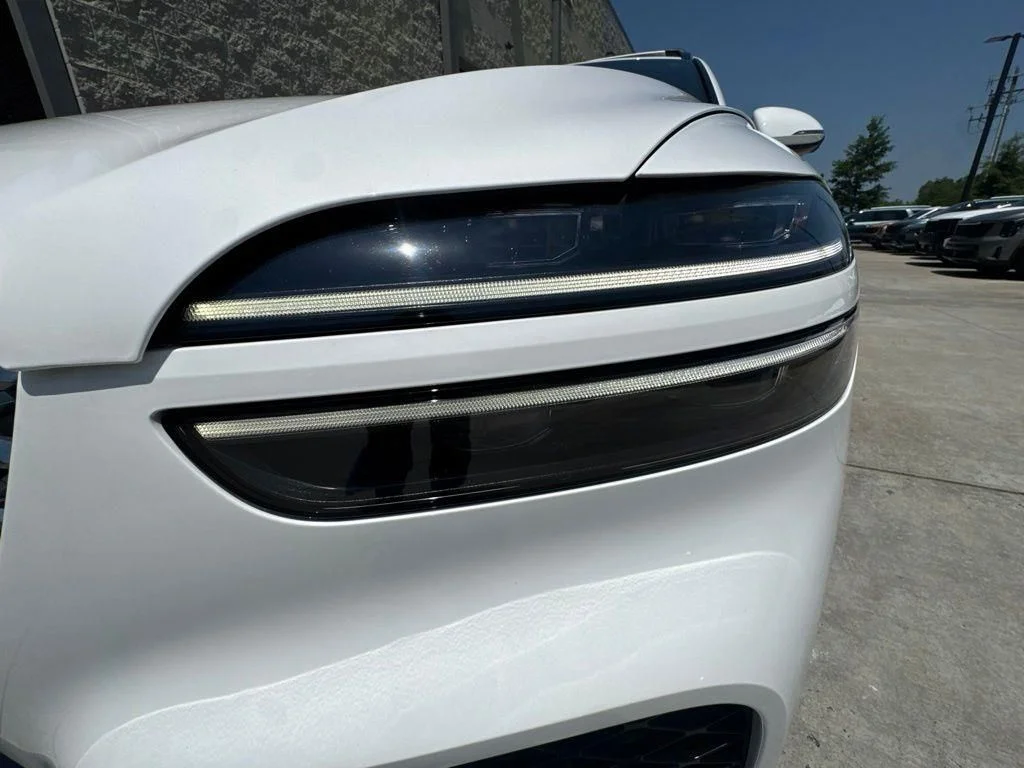 Used 2023 White Genesis 2.5T image 11