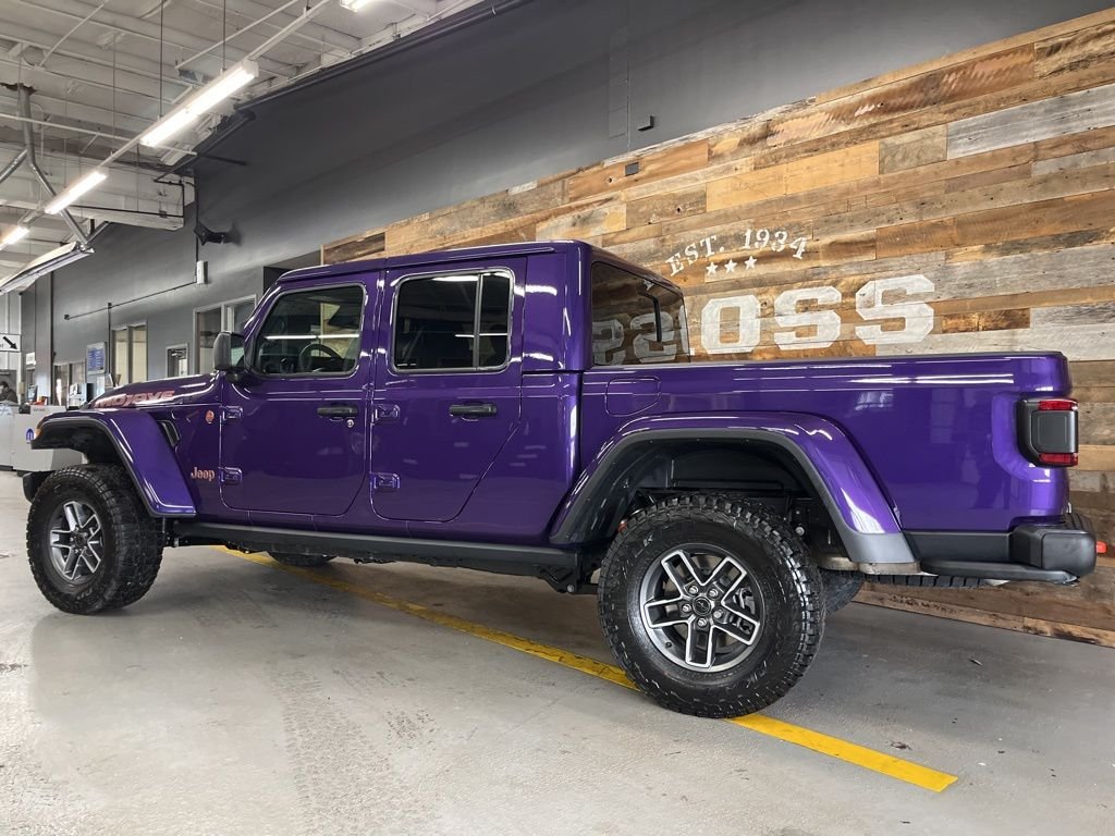 New 2026 Reign Exterior Paint Jeep Mojave X image 25