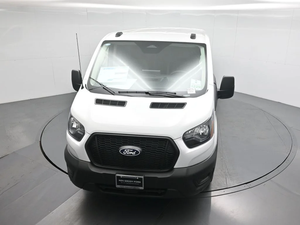 New 2026 White Ford Base image 35