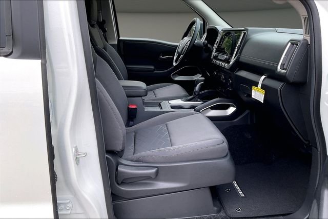 New 2026 Glacier White Nissan Crew Cab SV image 10