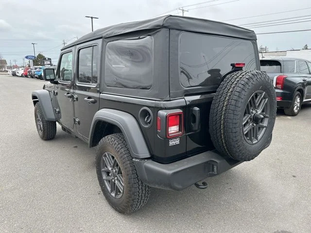 New 2026 Black Clear-Coat Exterior Paint Jeep Sport S image 4