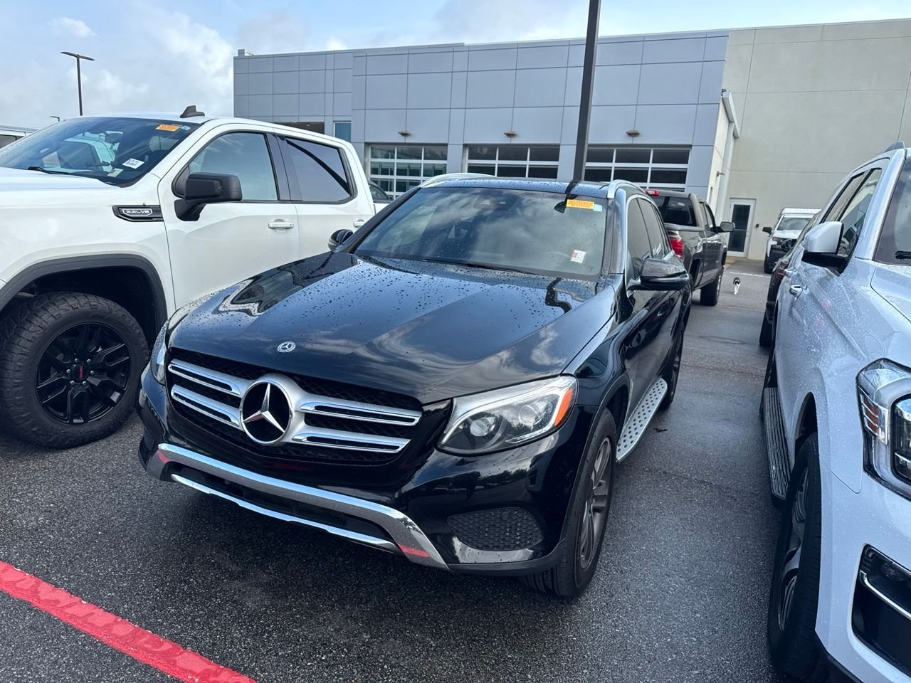 Used 2018 Black Mercedes-Benz GLC 300 image 1
