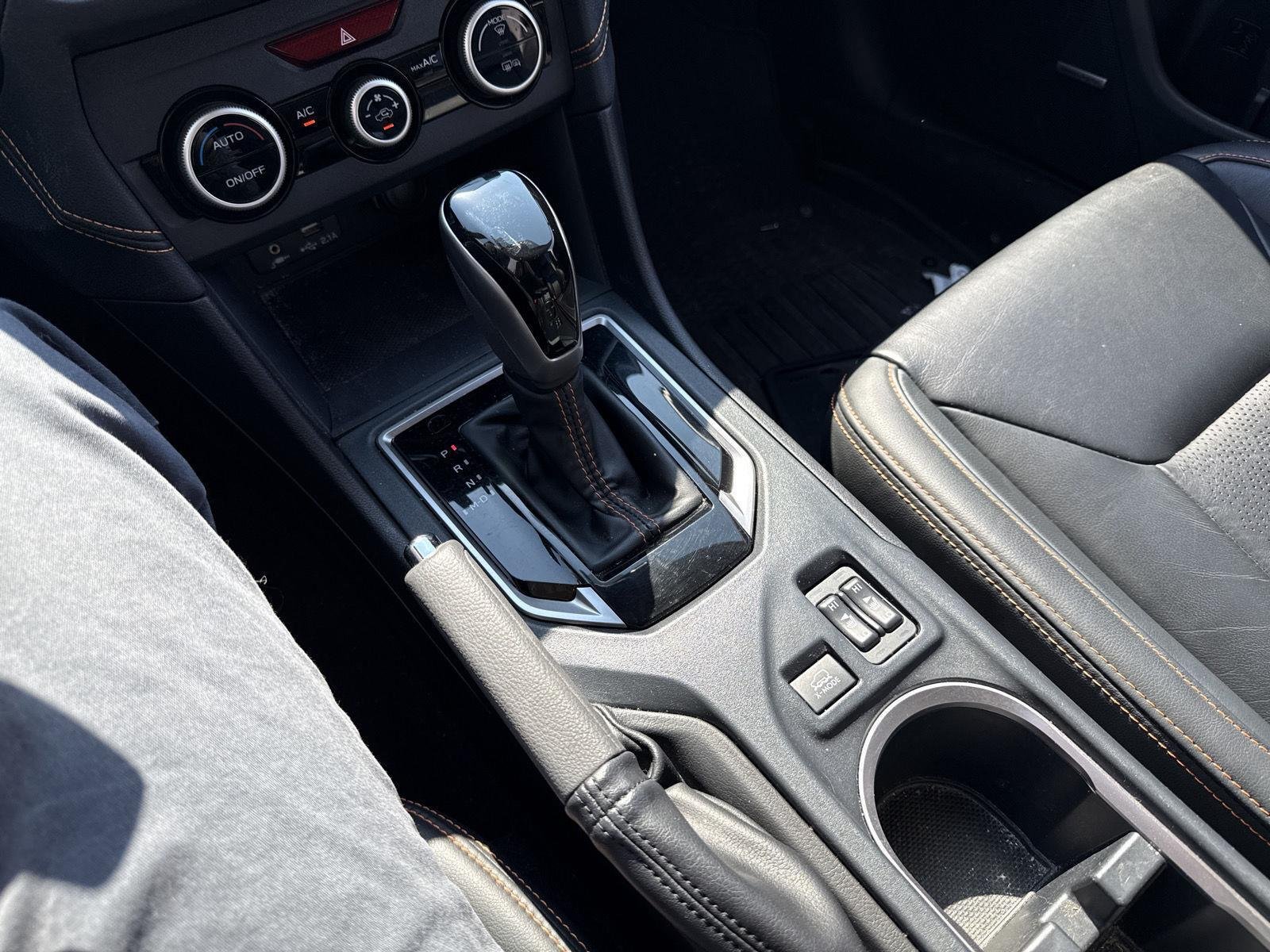 Used 2023 Crystal White Pearl Subaru Limited image 11