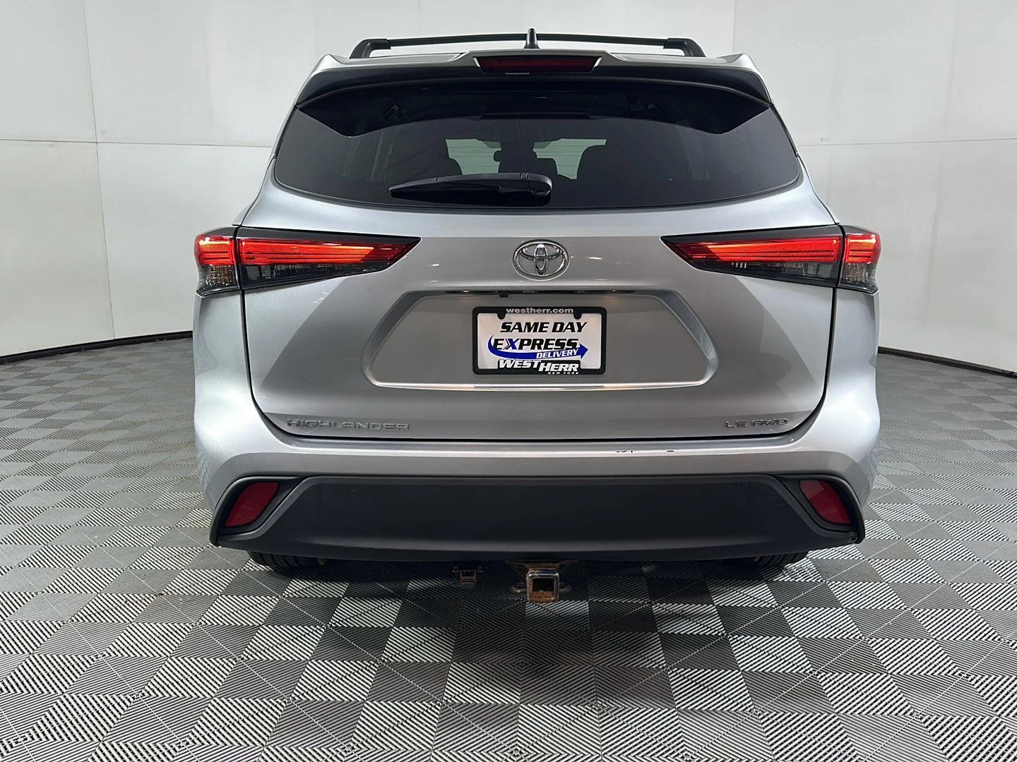 Used 2023 Celestial Silver Metallic Toyota LE image 7