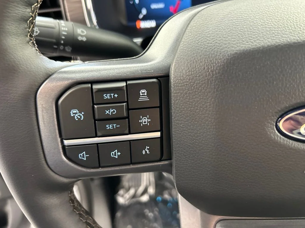 New 2026 Iconic Silver Metallic Ford Lariat image 17