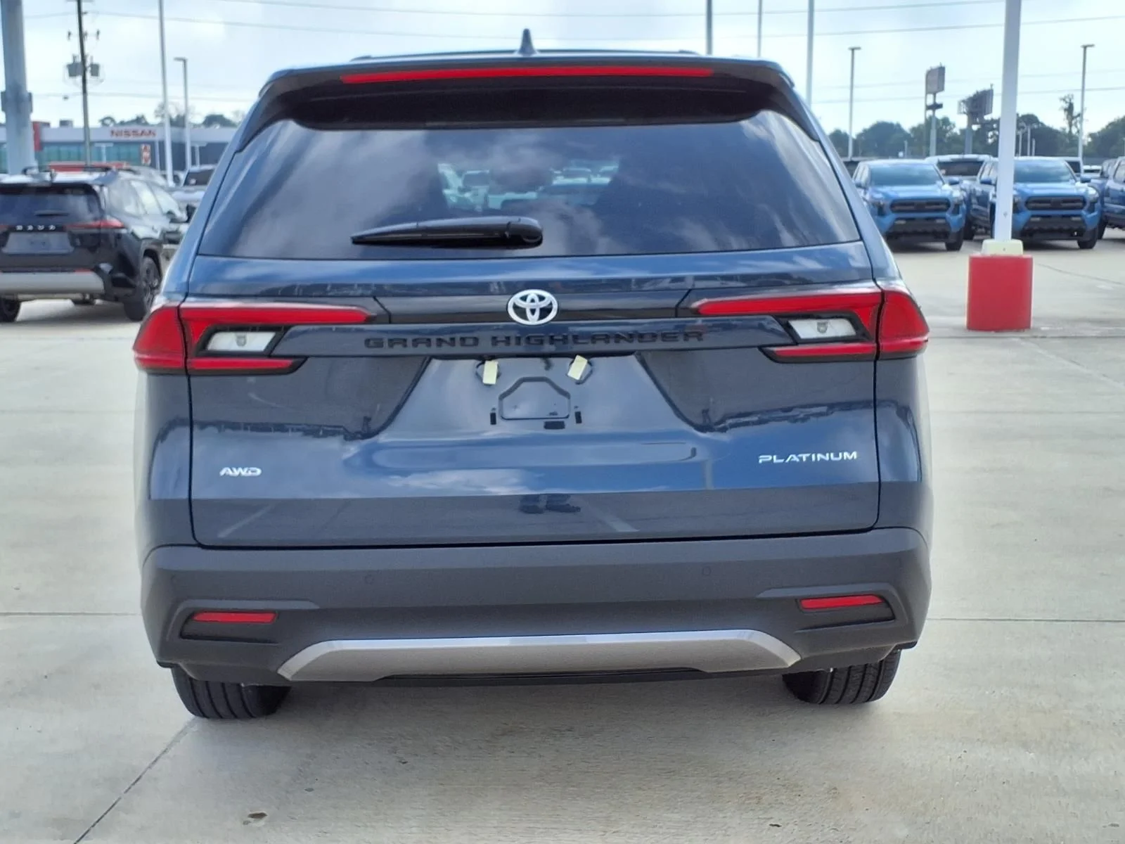 New 2026 Gray Toyota Platinum image 5