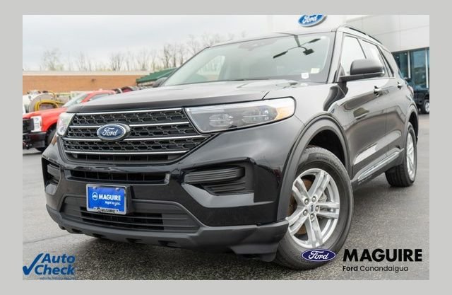 Used 2023 Black Metallic Ford XLT image 1