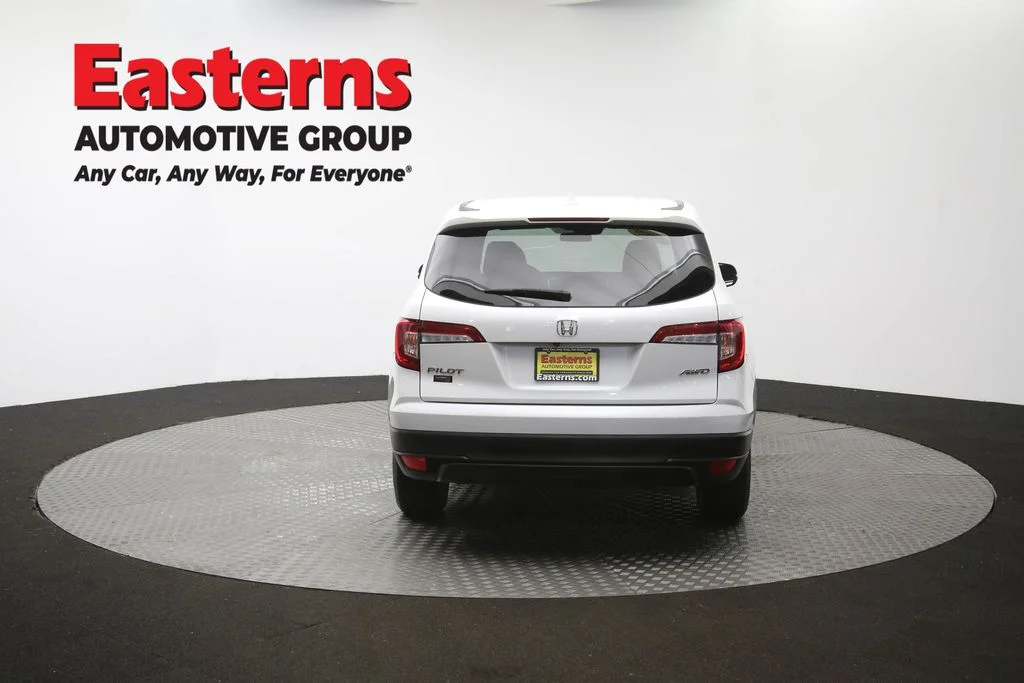 Used 2021 White Honda EX image 36