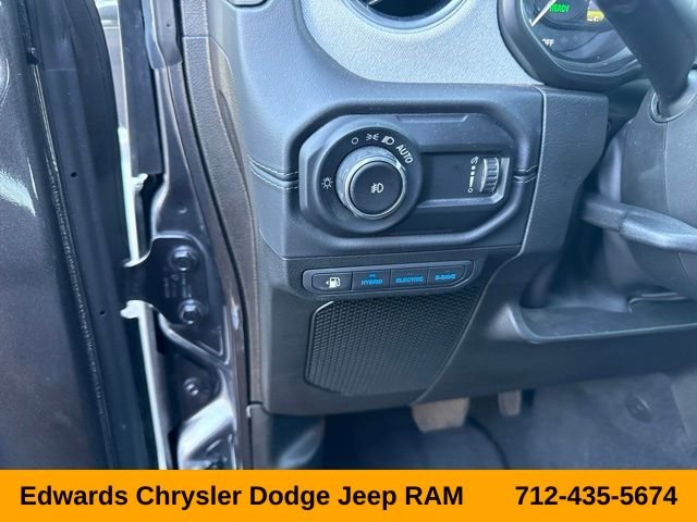Used 2025 Gray Jeep Sahara 4xe image 15