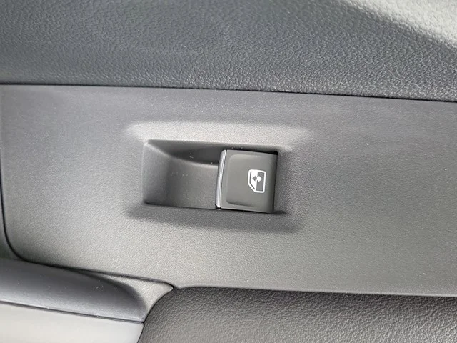 2026 Volkswagen Tiguan SE R-LINE BLACK - Photo 12
