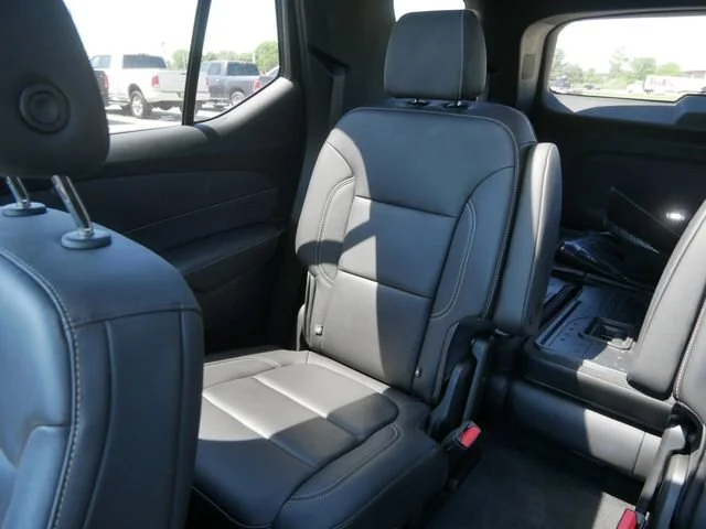 2023 Chevrolet Traverse 3LT - Photo 12
