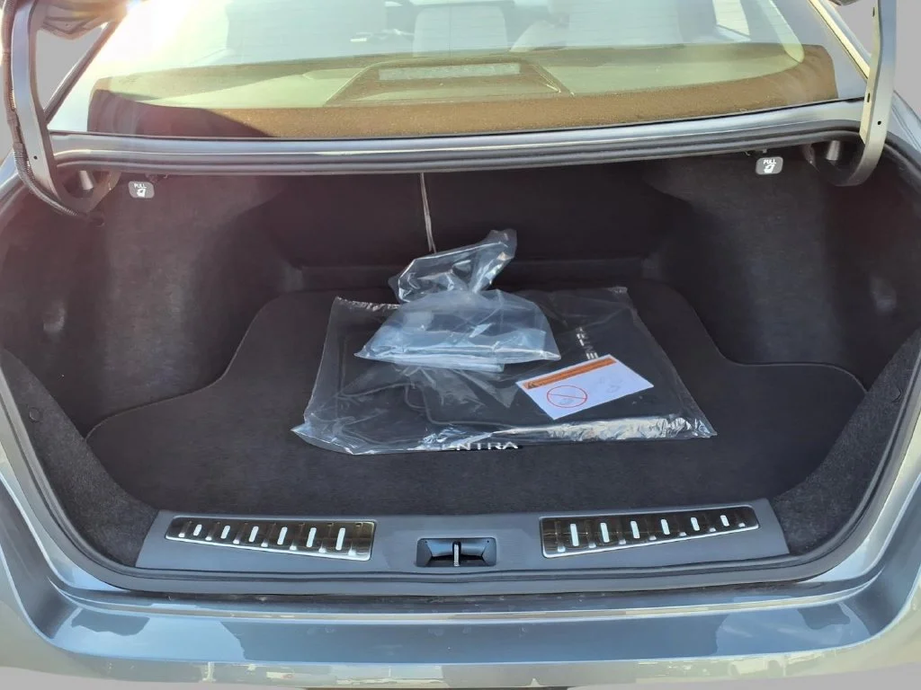 Used 2026 Gray Nissan SL image 27