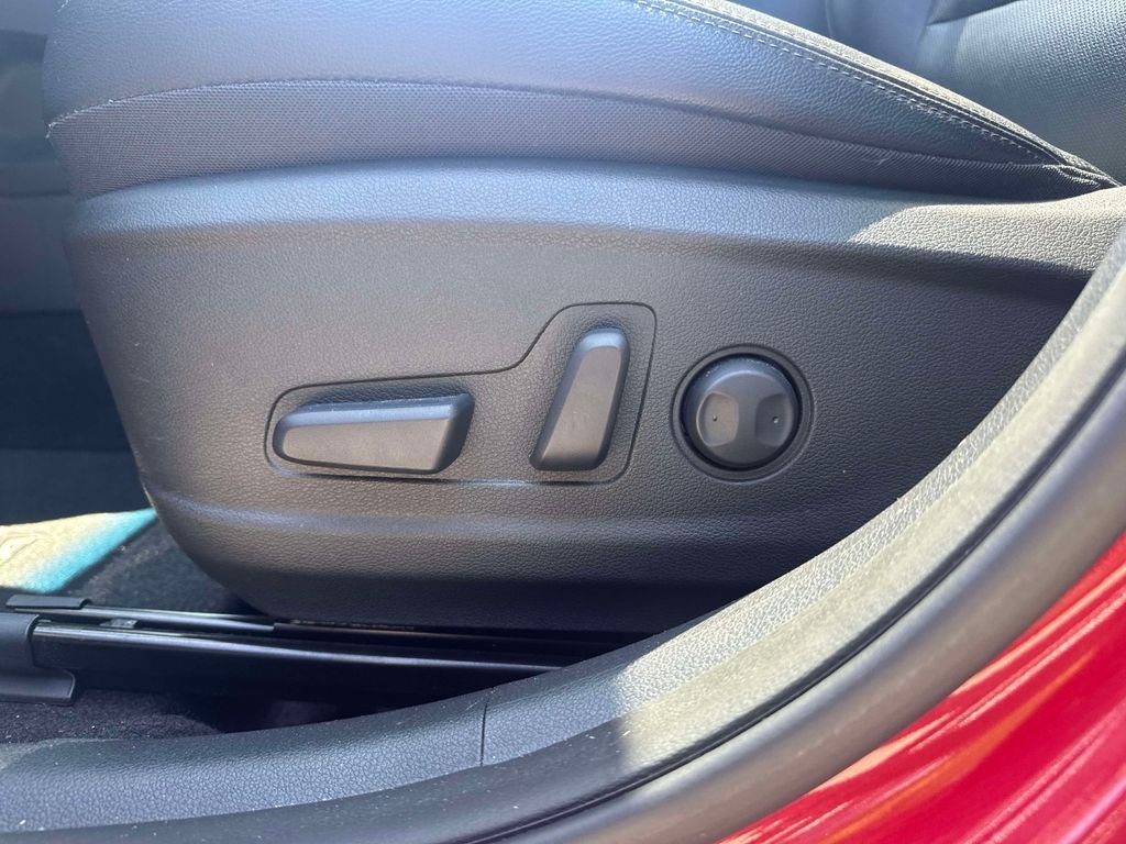 2022 Hyundai Kona Limited - Photo 18