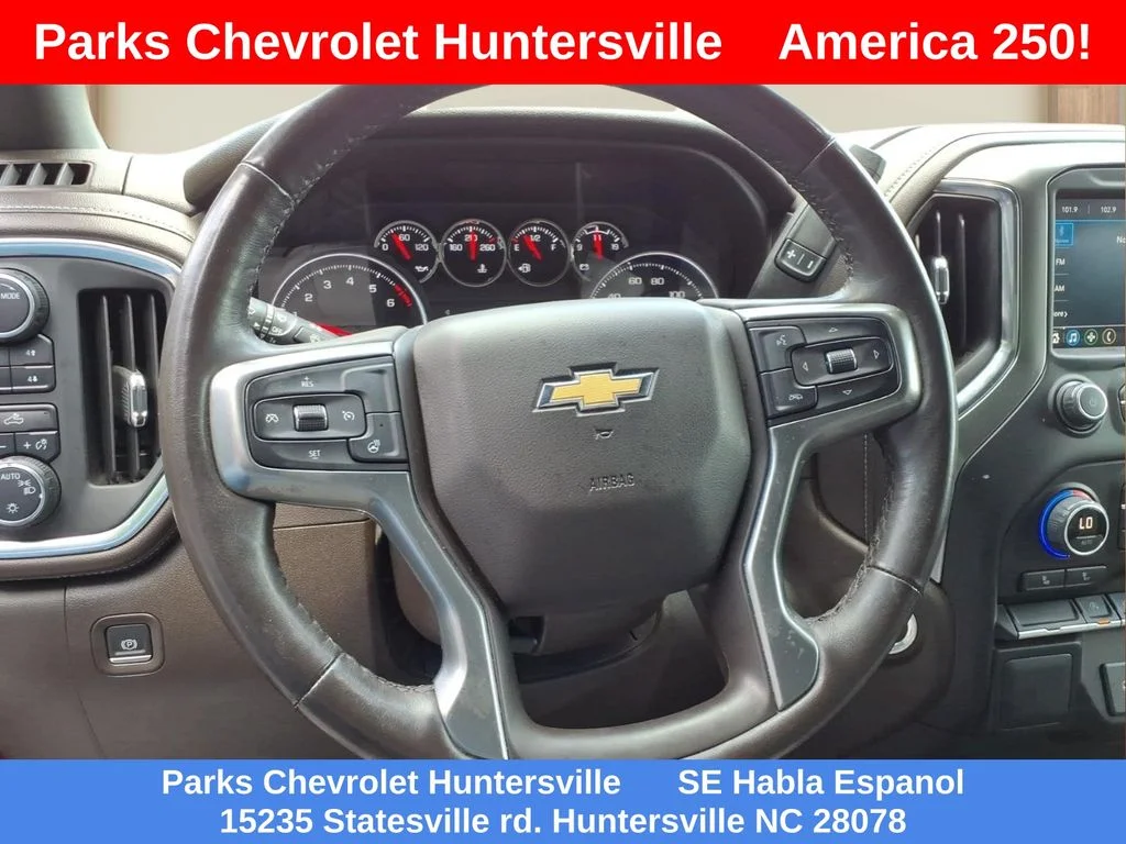Used 2022 Red Chevrolet LT image 3
