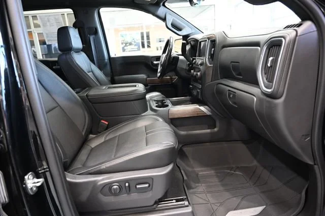 Used 2021 Black Chevrolet High Country image 11