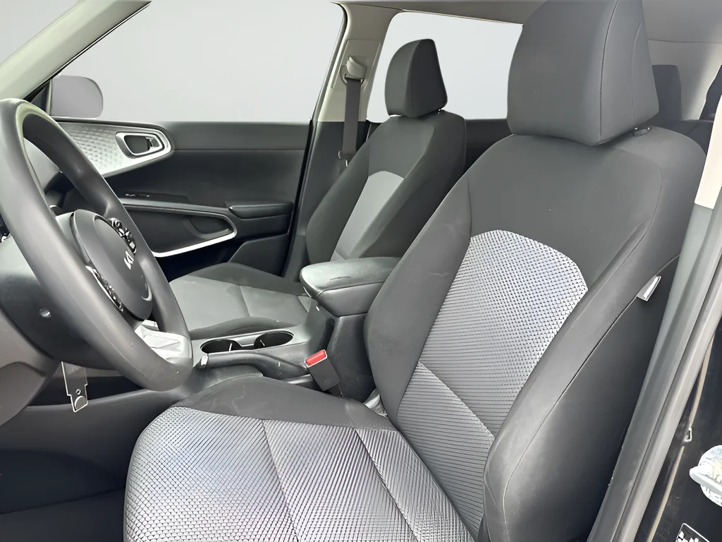 Used 2022 Black Kia LX image 19