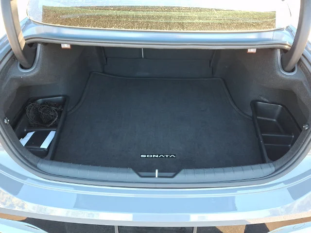 Used 2024 Blue Hyundai SEL image 28