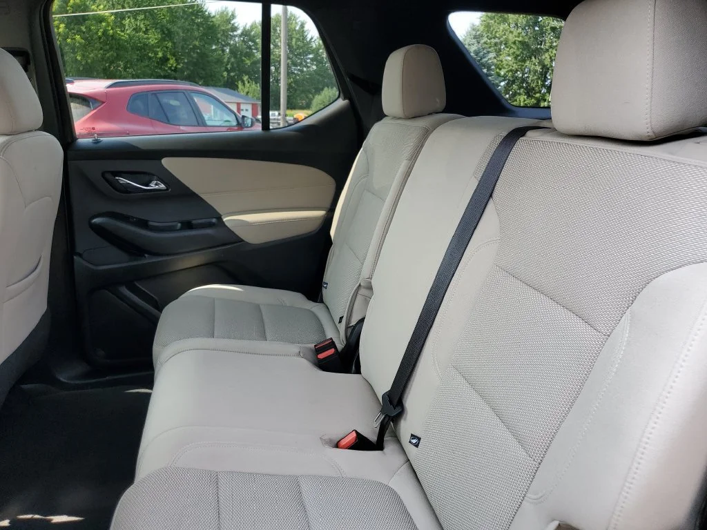 Used 2023 STERLING GRAY METALLIC Chevrolet LS image 27
