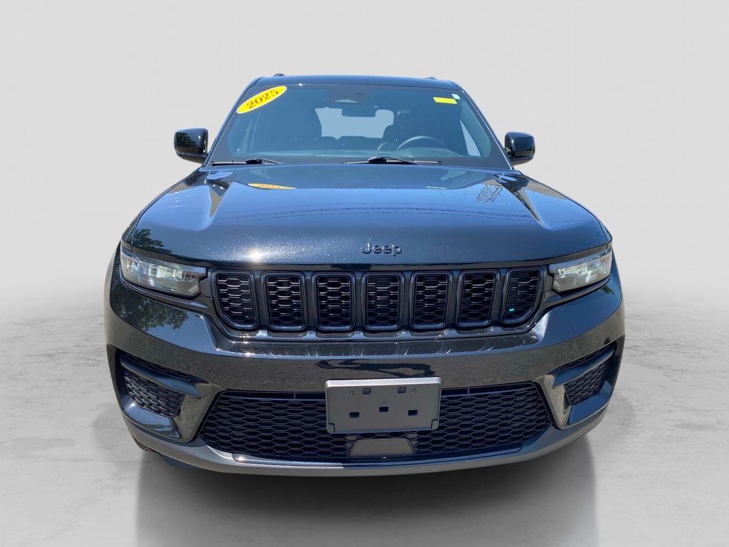 Used 2025 Black Jeep Altitude X image 13