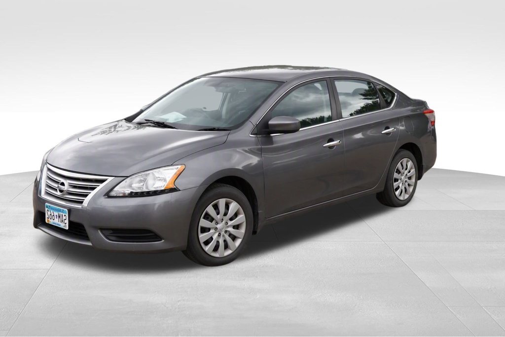 Used 2015 Gun Metallic Nissan SV image 2