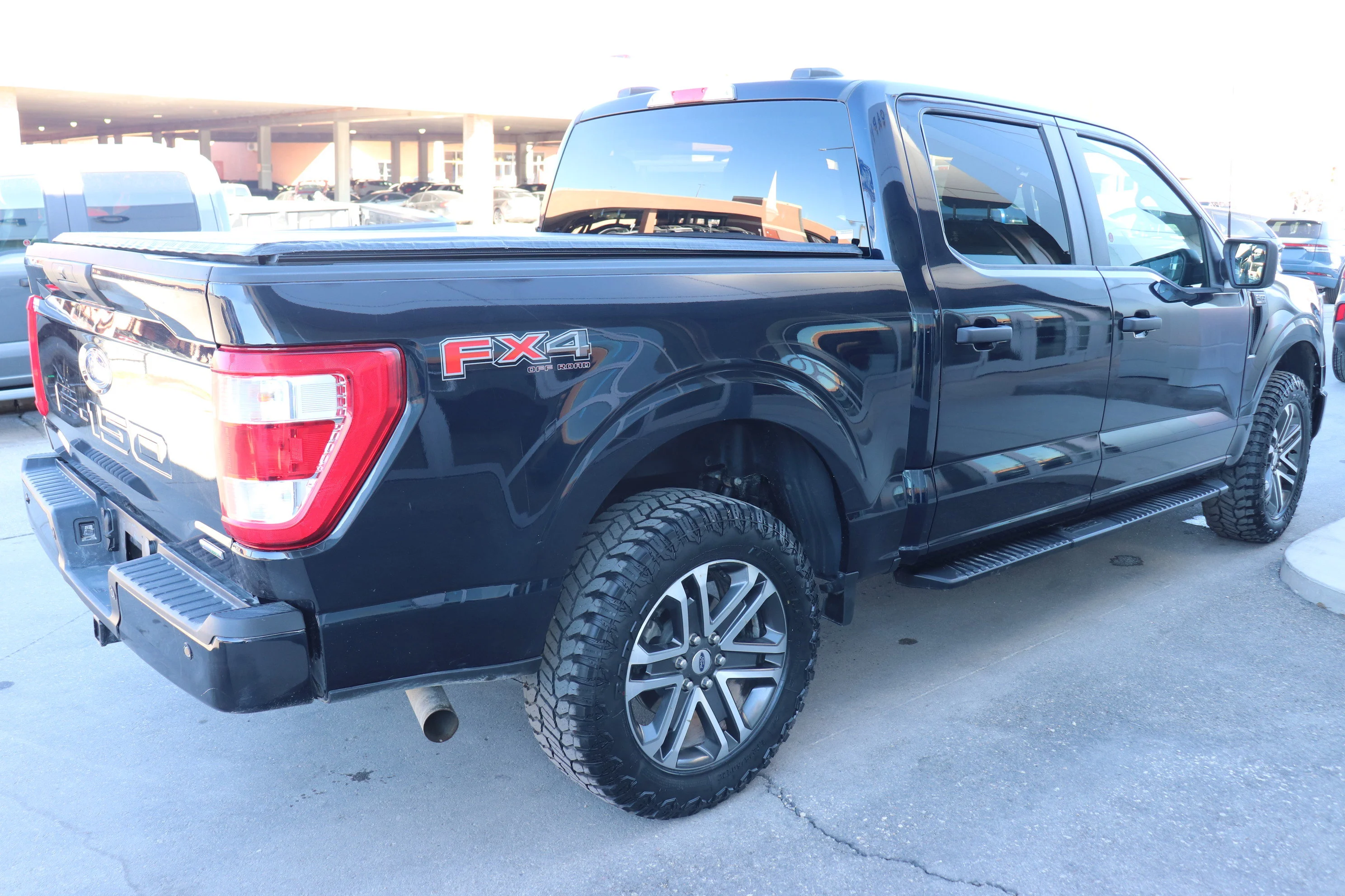 Certified Used 2023 Blue Ford XL 4WD SuperCrew 5.5