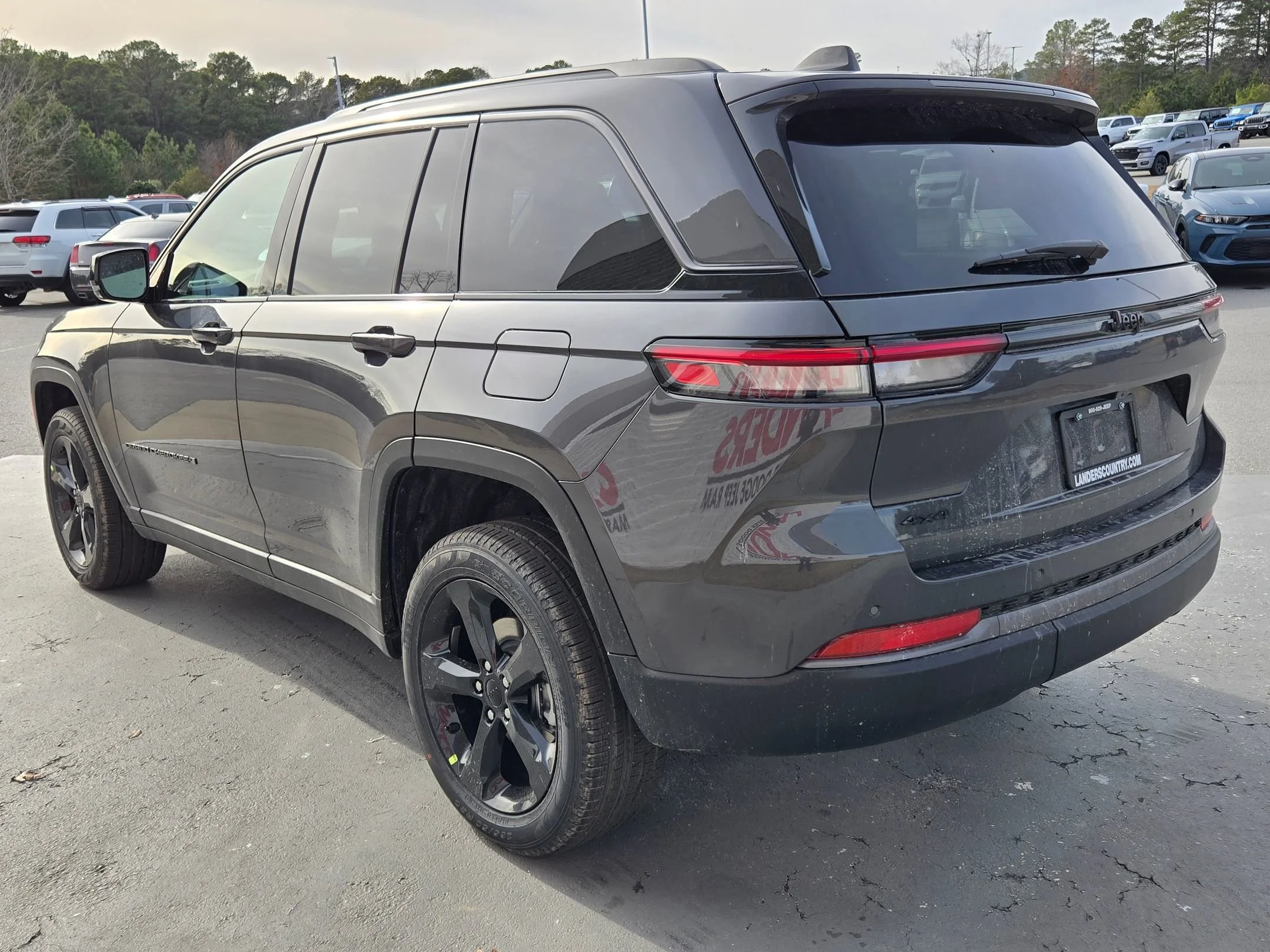 New 2026 Baltic Gray Metallic Clearcoat Jeep Limited image 5