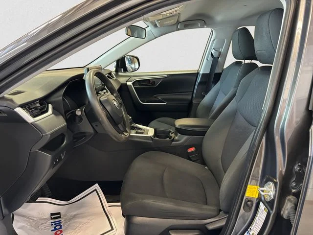 Used 2019 Gray Toyota LE image 10