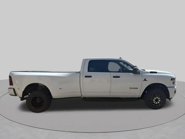 New 2026 Bright White Clear-Coat Exterior Paint RAM Big Horn image 9